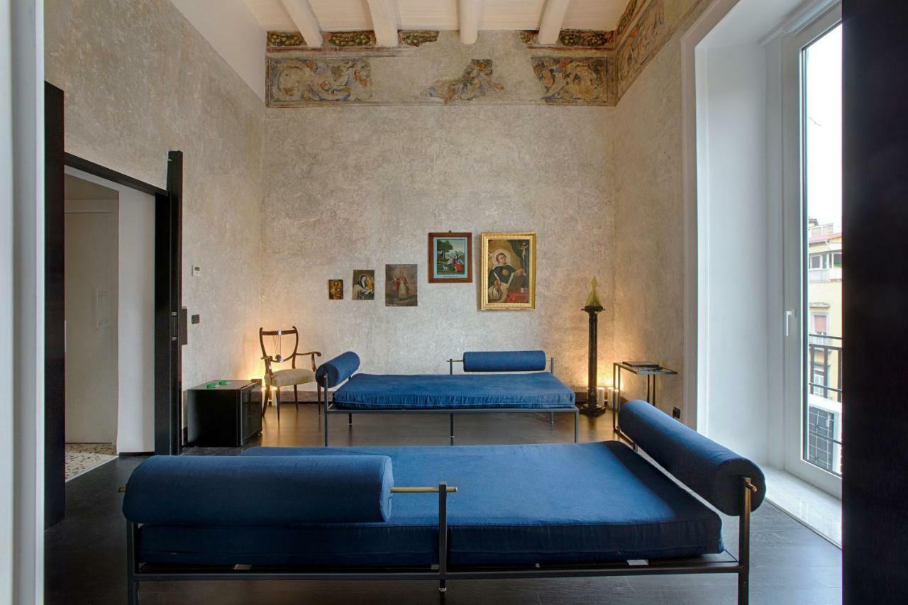 Tutt 'e Sant Luxury